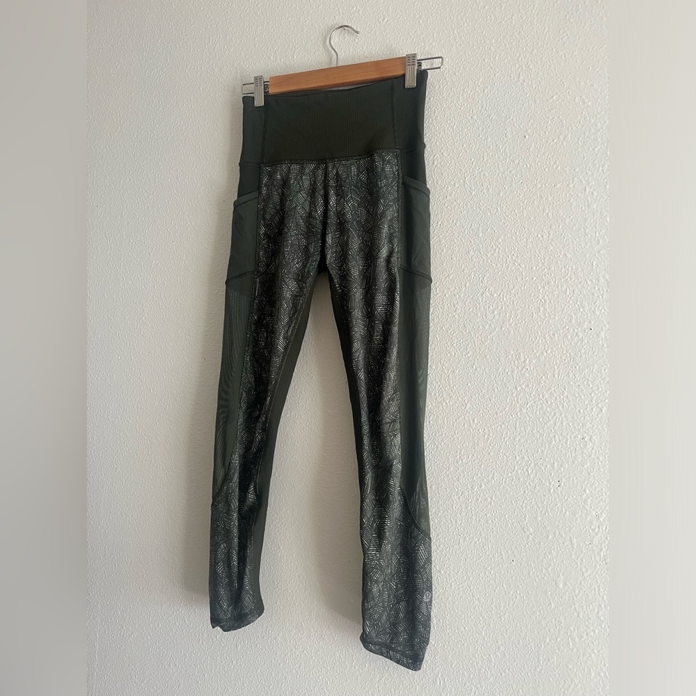 Lululemon Athletica Black and Gray Leggings